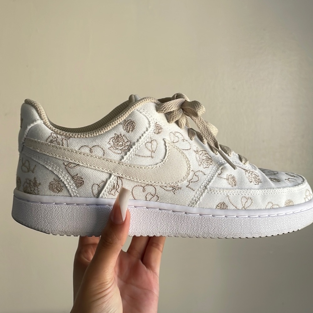 W Nike Court Vision Lo VDay